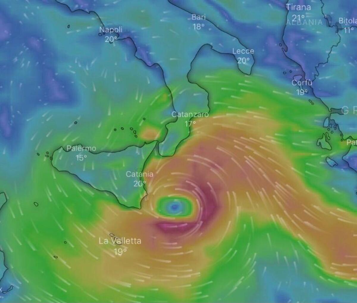 Medicane Apollo Arrivato In Sicilia Allerta Rossa Di Cosa Si Tratta