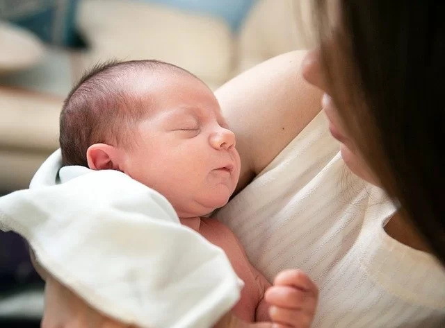 Le dichiarazioni delle neo mamme Anna e Valeria