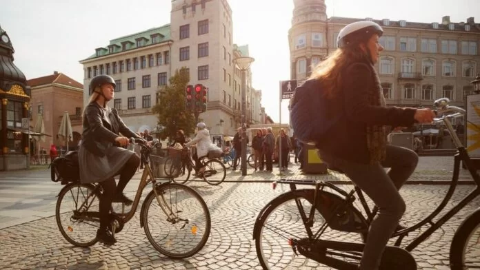 a lavoro in bici