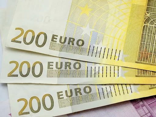 Bonus 200 euro ad agosto e settembre: Governo cerca risorse per finanziarlo