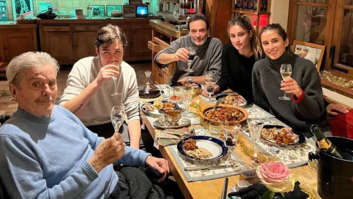 alain-delon-cena-in-famiglia