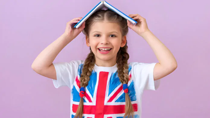 bilinguismo, bambina imparare l'inglese