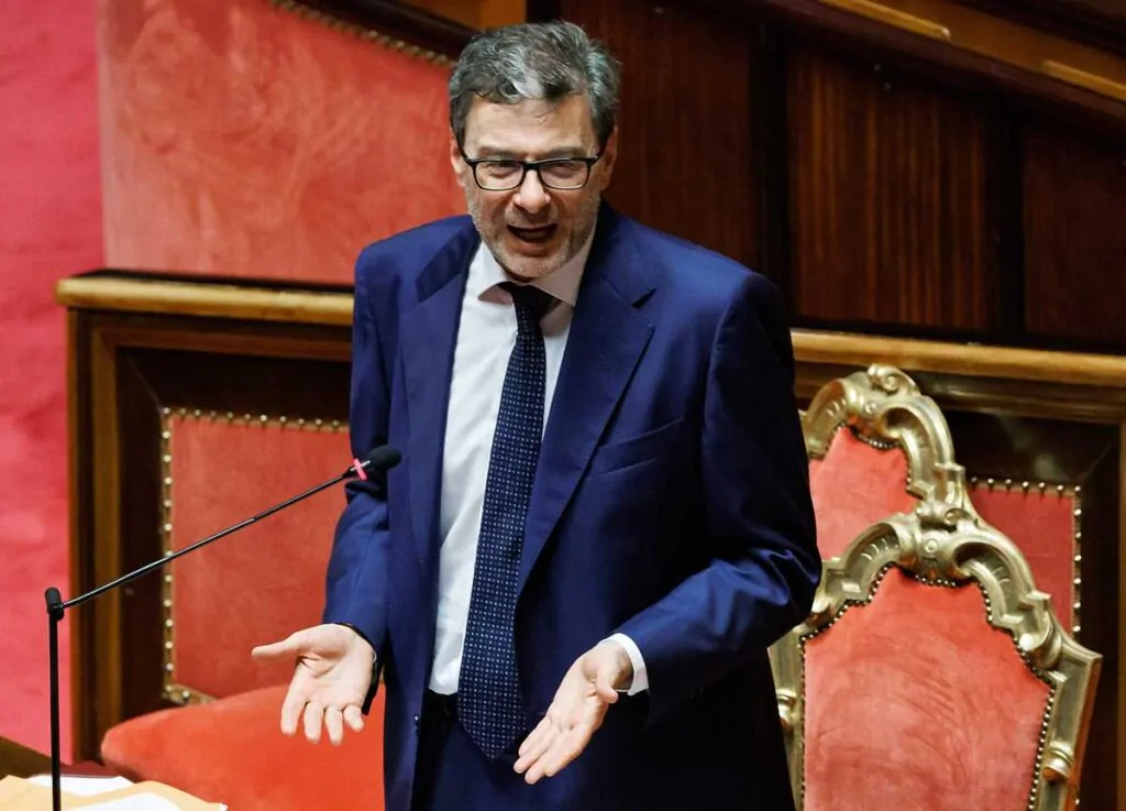 manovra 2025, dal canone rai all'iva, giancarlo giorgetti