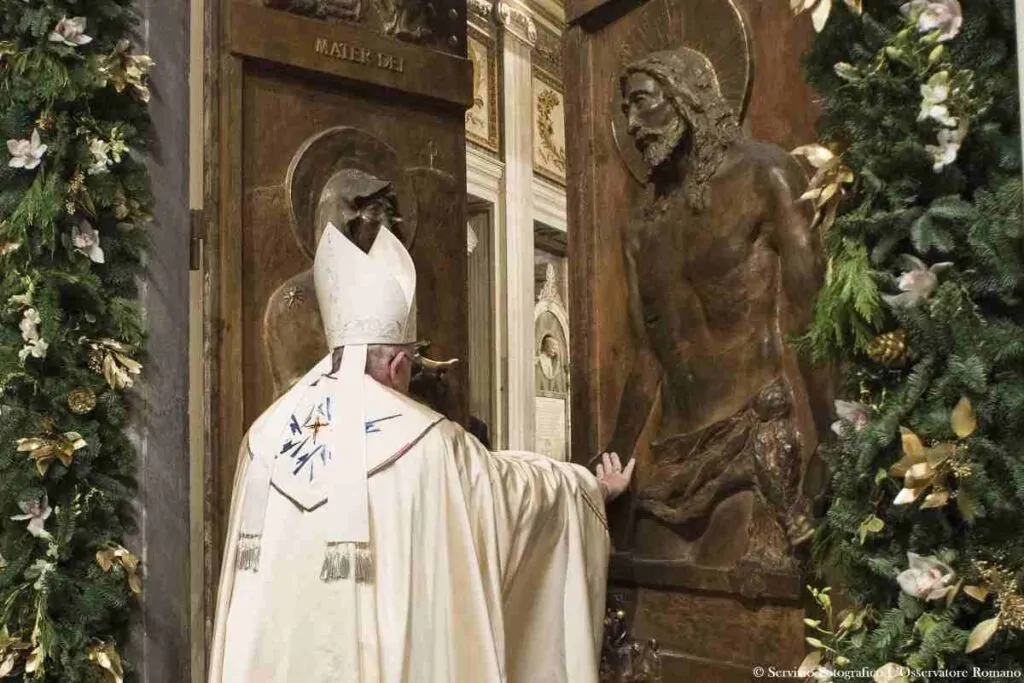 giubileo 2025, papa francesco apre la porta santa a santa maria maggiore