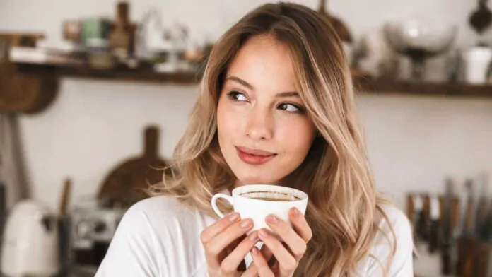 Caffè, ragazza